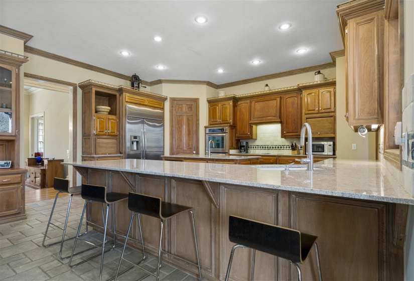 5 Bedrooms Bedrooms, 0 ,4 BathroomsBathrooms,Residential,Single Family,Champion,1.5,131655