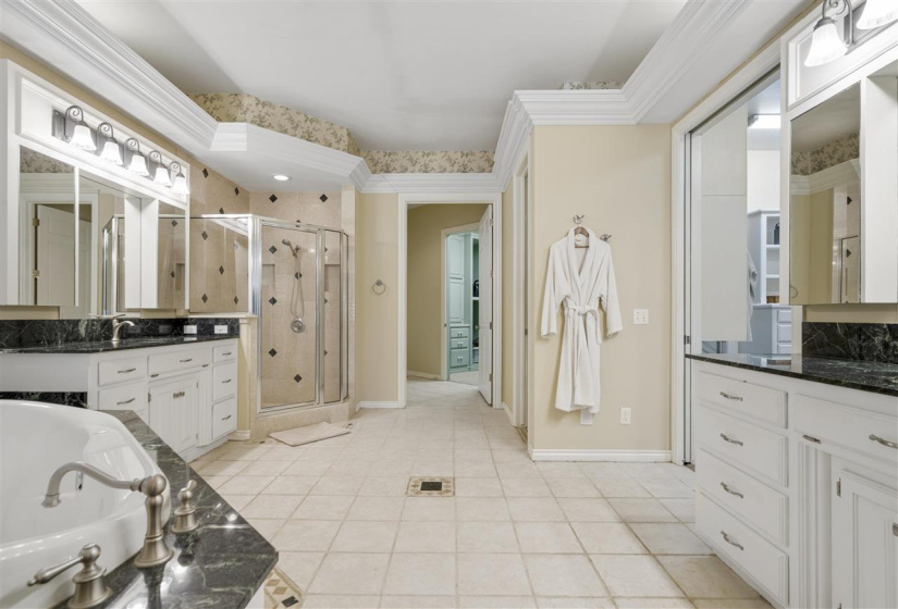 5 Bedrooms Bedrooms, 0 ,4 BathroomsBathrooms,Residential,Single Family,Champion,1.5,131655