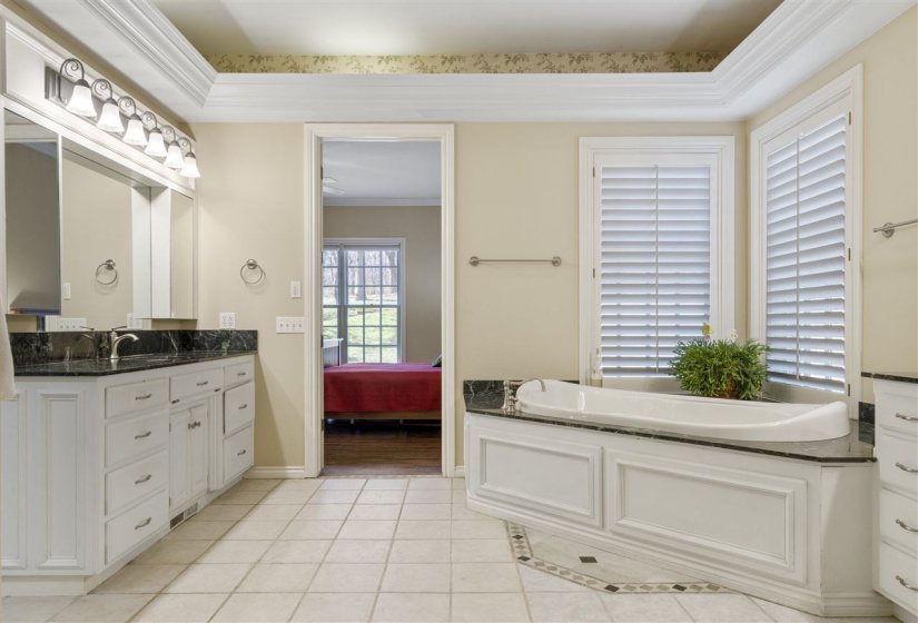 5 Bedrooms Bedrooms, 0 ,4 BathroomsBathrooms,Residential,Single Family,Champion,1.5,131655