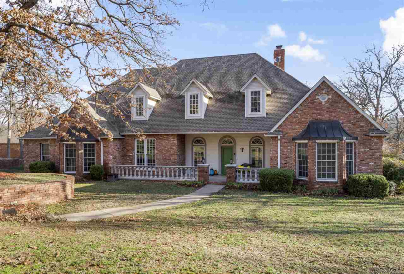 5 Bedrooms Bedrooms, 0 ,4 BathroomsBathrooms,Residential,Single Family,Champion,1.5,131655