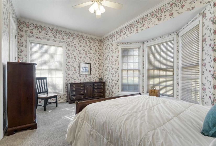 5 Bedrooms Bedrooms, 0 ,4 BathroomsBathrooms,Residential,Single Family,Champion,1.5,131655