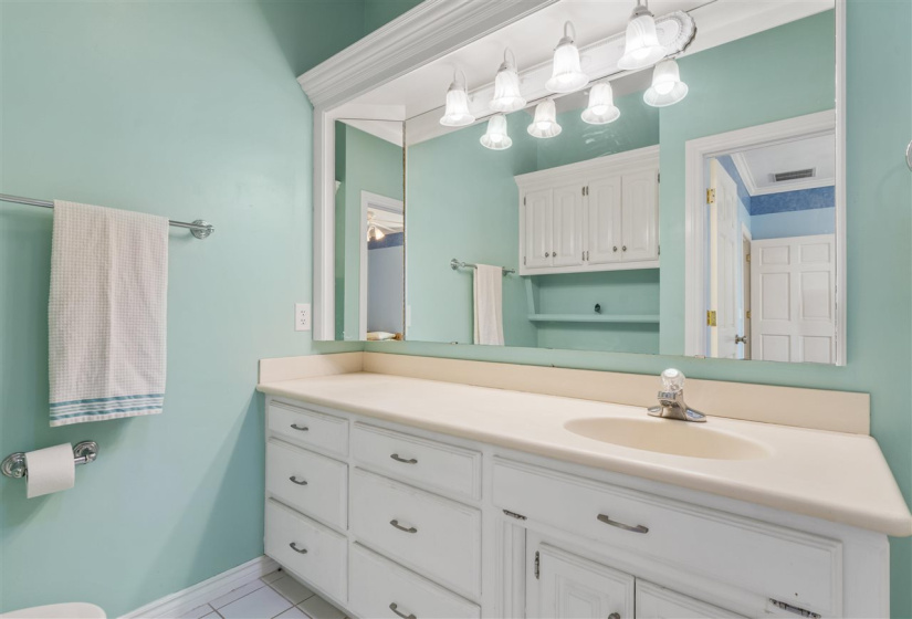 5 Bedrooms Bedrooms, 0 ,4 BathroomsBathrooms,Residential,Single Family,Champion,1.5,131655