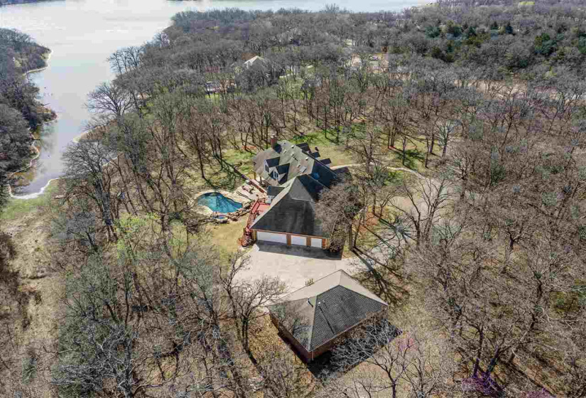 5 Bedrooms Bedrooms, 0 ,4 BathroomsBathrooms,Residential,Single Family,Champion,1.5,131655