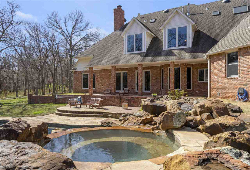 5 Bedrooms Bedrooms, 0 ,4 BathroomsBathrooms,Residential,Single Family,Champion,1.5,131655