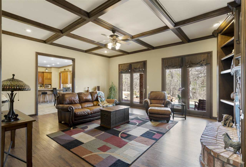 5 Bedrooms Bedrooms, 0 ,4 BathroomsBathrooms,Residential,Single Family,Champion,1.5,131655