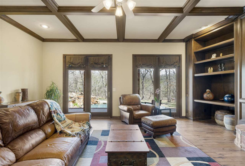 5 Bedrooms Bedrooms, 0 ,4 BathroomsBathrooms,Residential,Single Family,Champion,1.5,131655