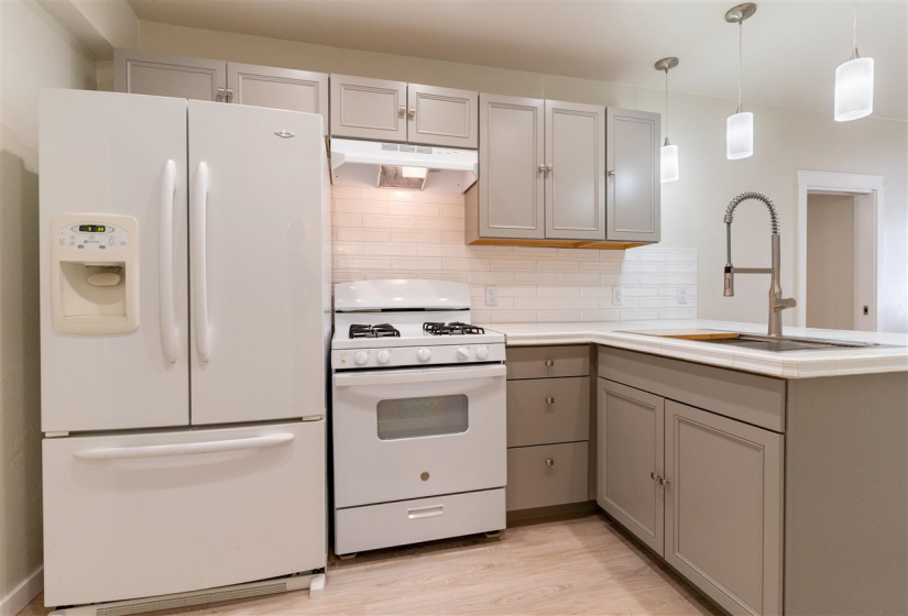 1 Bedroom Bedrooms, ,1 BathroomBathrooms,Residential,Single Family,Husband,1,131659