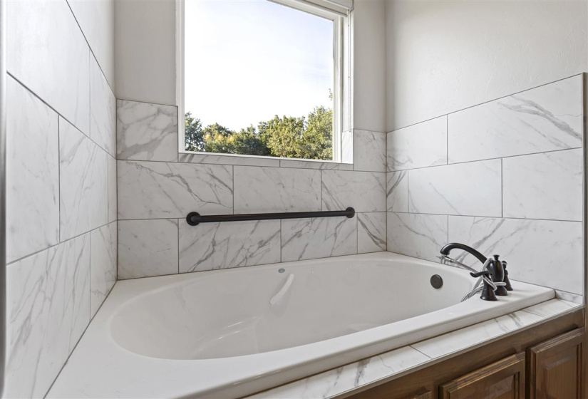 4 Bedrooms Bedrooms, ,3 BathroomsBathrooms,Residential,Single Family,Clay,1,131665