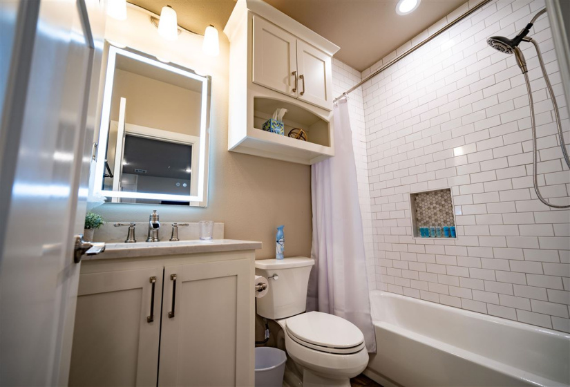 4 Bedrooms Bedrooms, ,4 BathroomsBathrooms,Residential,Single Family,122nd,3,131676