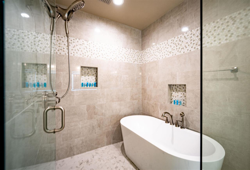4 Bedrooms Bedrooms, ,4 BathroomsBathrooms,Residential,Single Family,122nd,3,131676