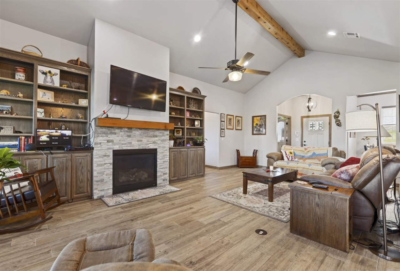 4 Bedrooms Bedrooms, ,3 BathroomsBathrooms,Residential,Ranch/farm,Clay,1,131678