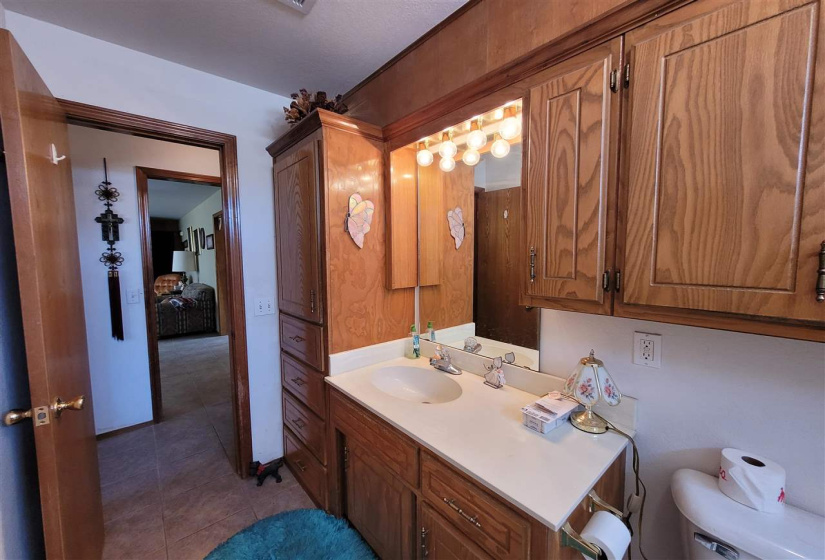3 Bedrooms Bedrooms, ,2 BathroomsBathrooms,Residential,Single Family,Holly,1,131683