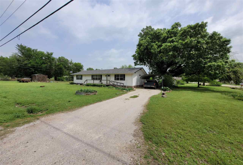 3 Bedrooms Bedrooms, ,2 BathroomsBathrooms,Residential,Single Family,Holly,1,131683
