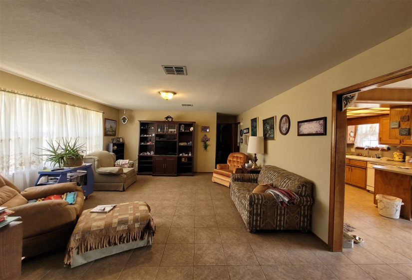 3 Bedrooms Bedrooms, ,2 BathroomsBathrooms,Residential,Single Family,Holly,1,131683