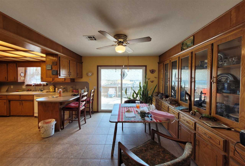 3 Bedrooms Bedrooms, ,2 BathroomsBathrooms,Residential,Single Family,Holly,1,131683