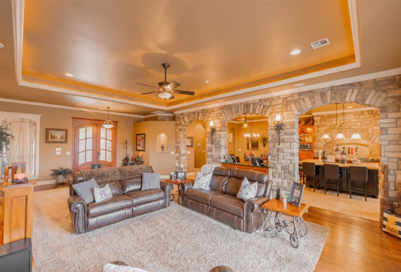 4 Bedrooms Bedrooms, ,3 BathroomsBathrooms,Residential,Single Family,Turtle Pond,2,131703