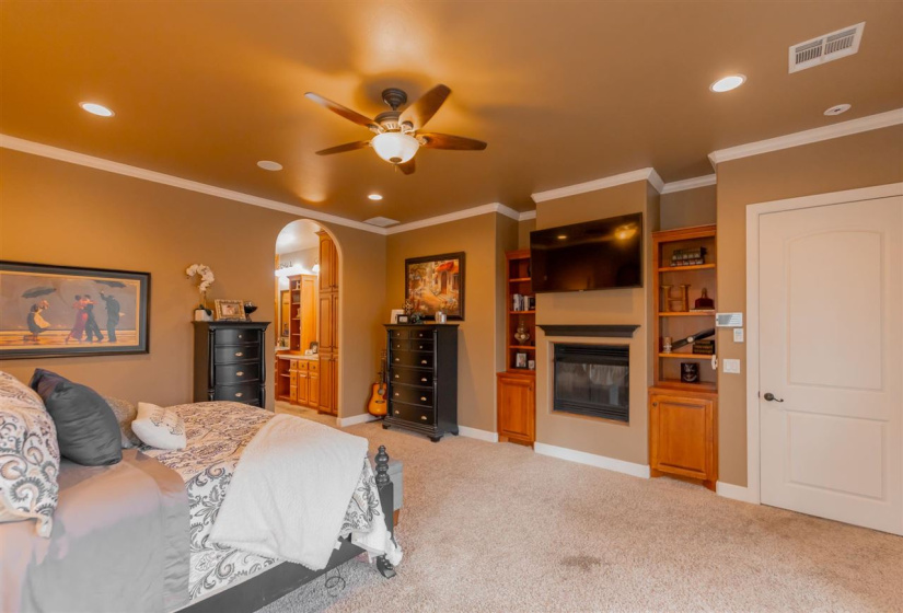 4 Bedrooms Bedrooms, ,3 BathroomsBathrooms,Residential,Single Family,Turtle Pond,2,131703