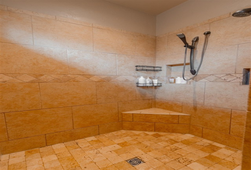 4 Bedrooms Bedrooms, ,3 BathroomsBathrooms,Residential,Single Family,Turtle Pond,2,131703
