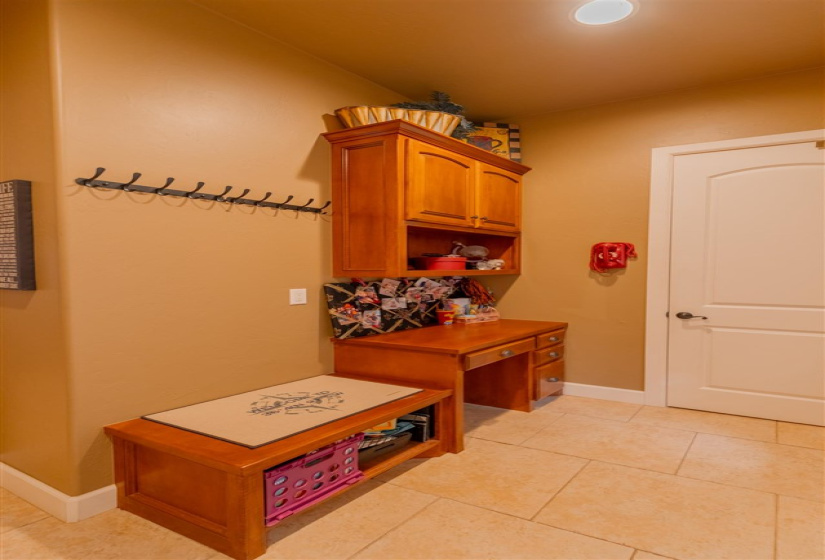 4 Bedrooms Bedrooms, ,3 BathroomsBathrooms,Residential,Single Family,Turtle Pond,2,131703