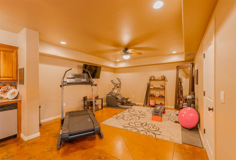 4 Bedrooms Bedrooms, ,3 BathroomsBathrooms,Residential,Single Family,Turtle Pond,2,131703