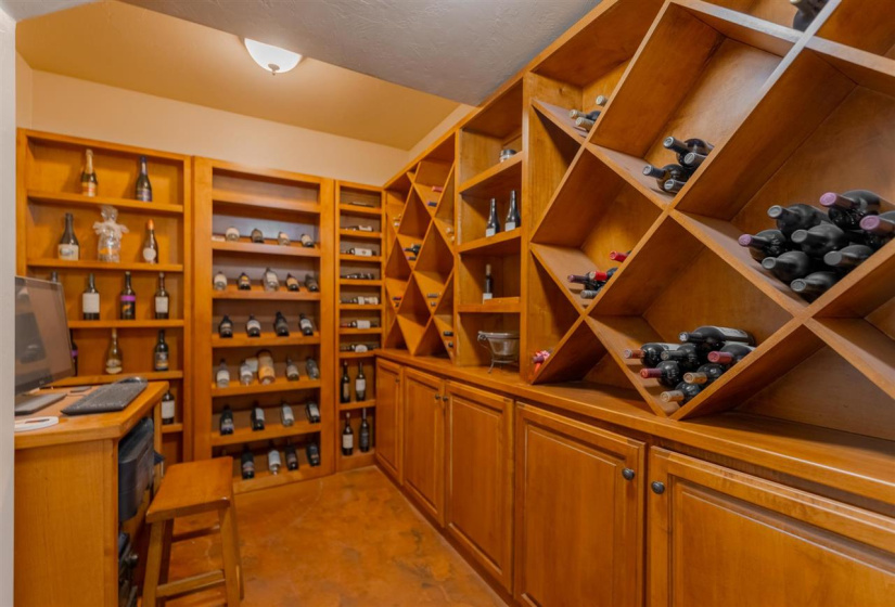 4 Bedrooms Bedrooms, ,3 BathroomsBathrooms,Residential,Single Family,Turtle Pond,2,131703