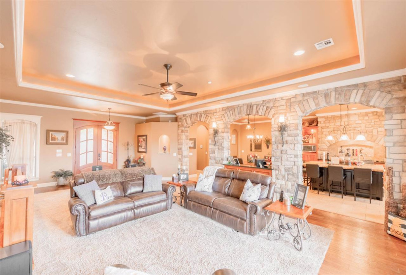 4 Bedrooms Bedrooms, ,3 BathroomsBathrooms,Residential,Single Family,Turtle Pond,2,131703
