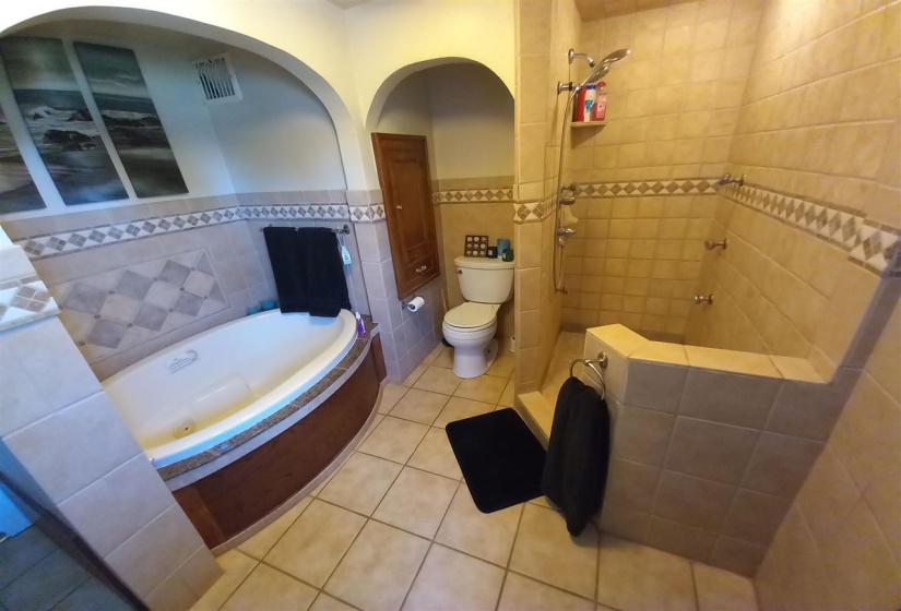 5 Bedrooms Bedrooms, ,5 BathroomsBathrooms,Residential,Single Family,Burford,1.5,131710