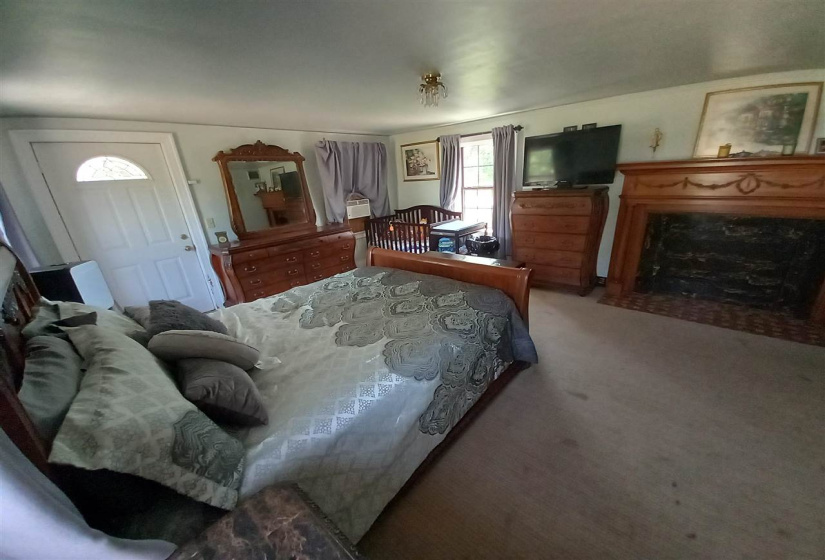 5 Bedrooms Bedrooms, ,5 BathroomsBathrooms,Residential,Single Family,Burford,1.5,131710