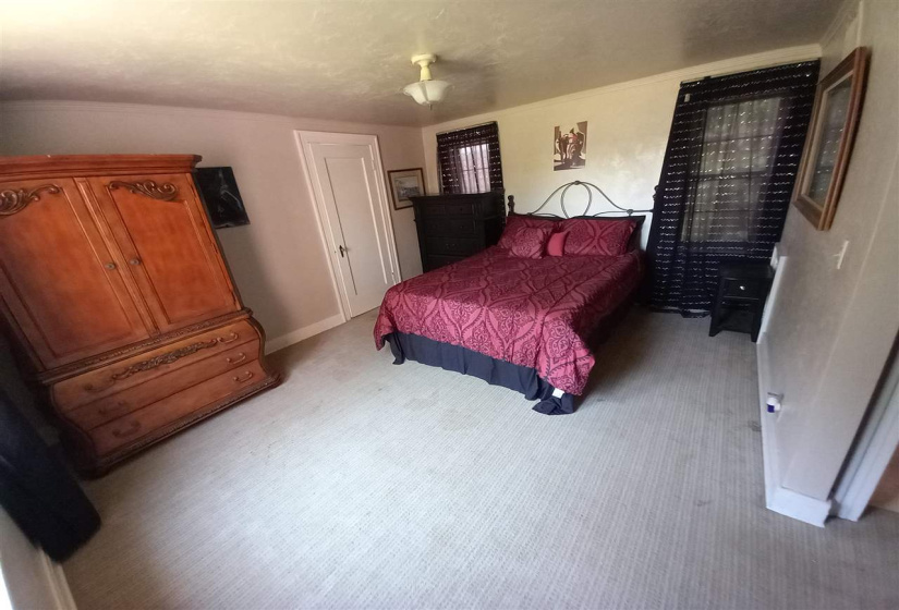 5 Bedrooms Bedrooms, ,5 BathroomsBathrooms,Residential,Single Family,Burford,1.5,131710