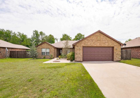 4 Bedrooms Bedrooms, ,2 BathroomsBathrooms,Residential,Single Family,Carnes,1,131713