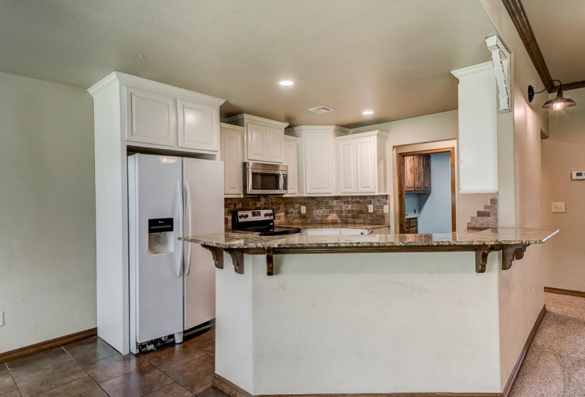 4 Bedrooms Bedrooms, ,2 BathroomsBathrooms,Residential,Single Family,Carnes,1,131713