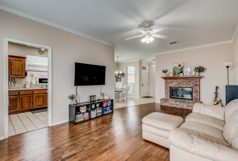 3 Bedrooms Bedrooms, ,2 BathroomsBathrooms,Residential,Single Family,Windsor,1,131714