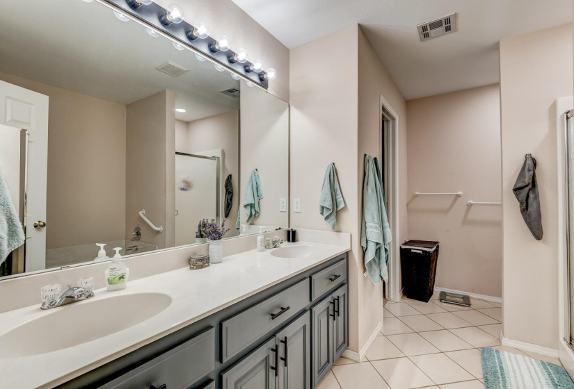 3 Bedrooms Bedrooms, ,2 BathroomsBathrooms,Residential,Single Family,Windsor,1,131714