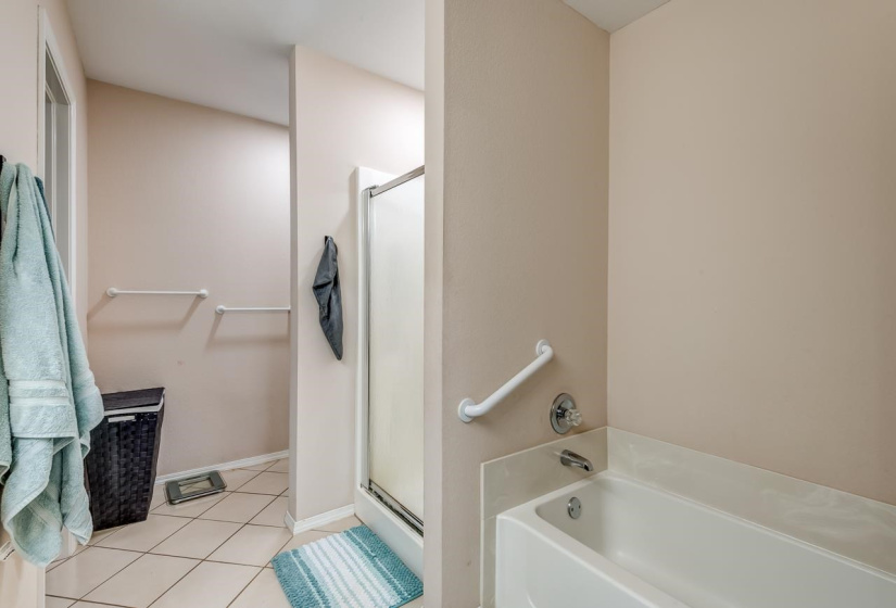 3 Bedrooms Bedrooms, ,2 BathroomsBathrooms,Residential,Single Family,Windsor,1,131714