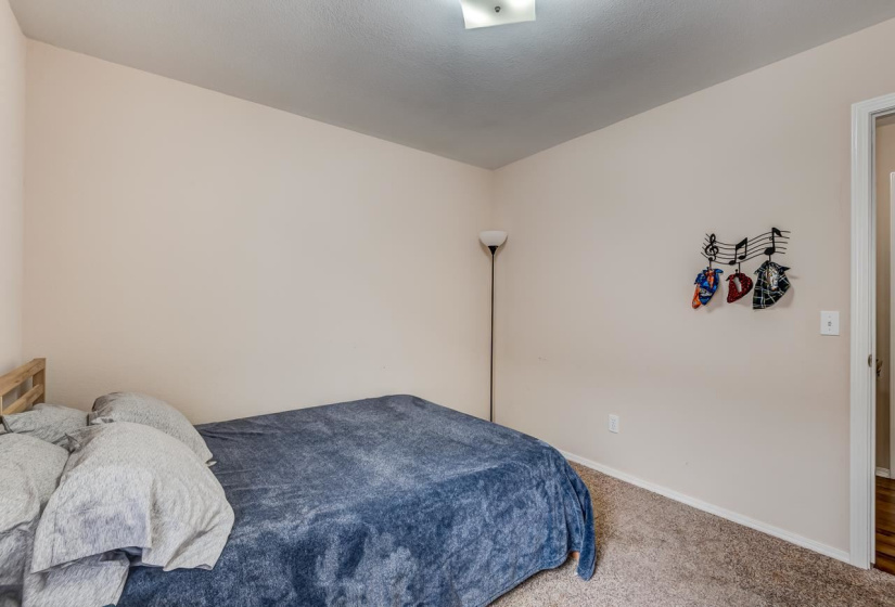 3 Bedrooms Bedrooms, ,2 BathroomsBathrooms,Residential,Single Family,Windsor,1,131714