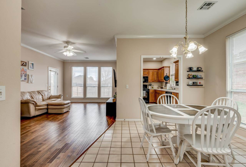 3 Bedrooms Bedrooms, ,2 BathroomsBathrooms,Residential,Single Family,Windsor,1,131714