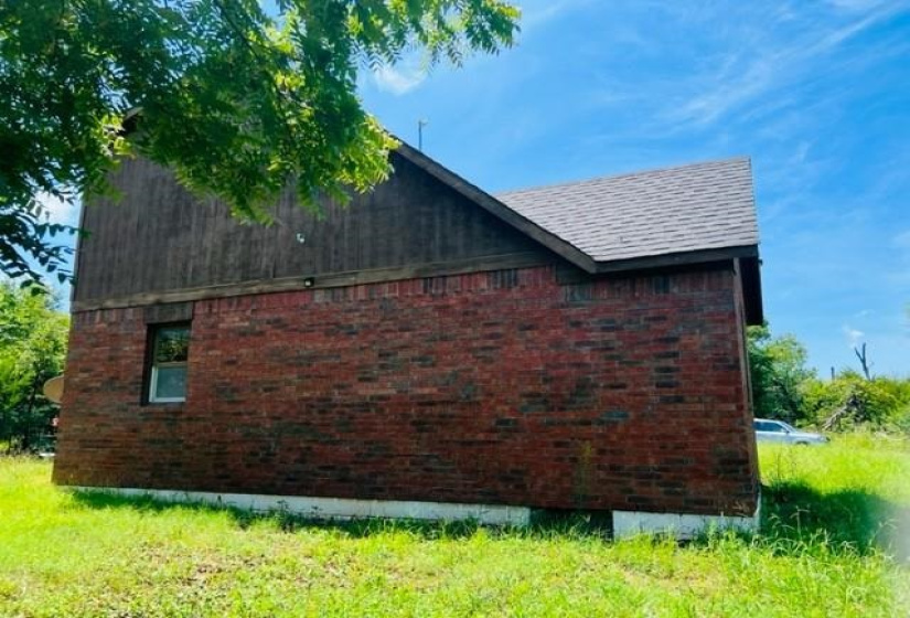 3 Bedrooms Bedrooms, ,2 BathroomsBathrooms,Residential,Single Family,Tower Estates,1.5,131720