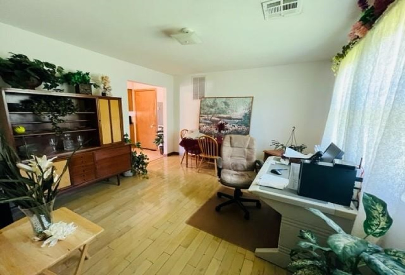 3 Bedrooms Bedrooms, ,2 BathroomsBathrooms,Residential,Single Family,Tower Estates,1.5,131720
