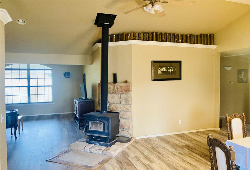 3 Bedrooms Bedrooms, ,2 BathroomsBathrooms,Residential,Single Family,DALTON,1,131723