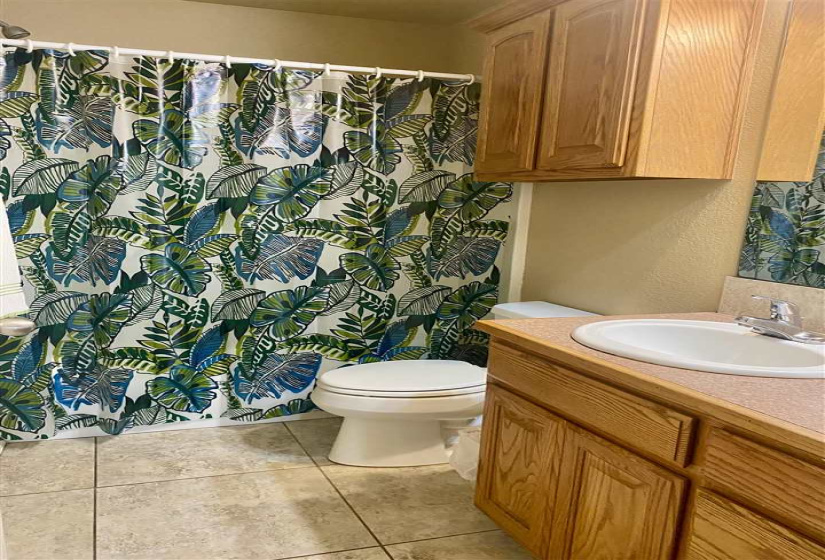 3 Bedrooms Bedrooms, ,2 BathroomsBathrooms,Residential,Single Family,DALTON,1,131723