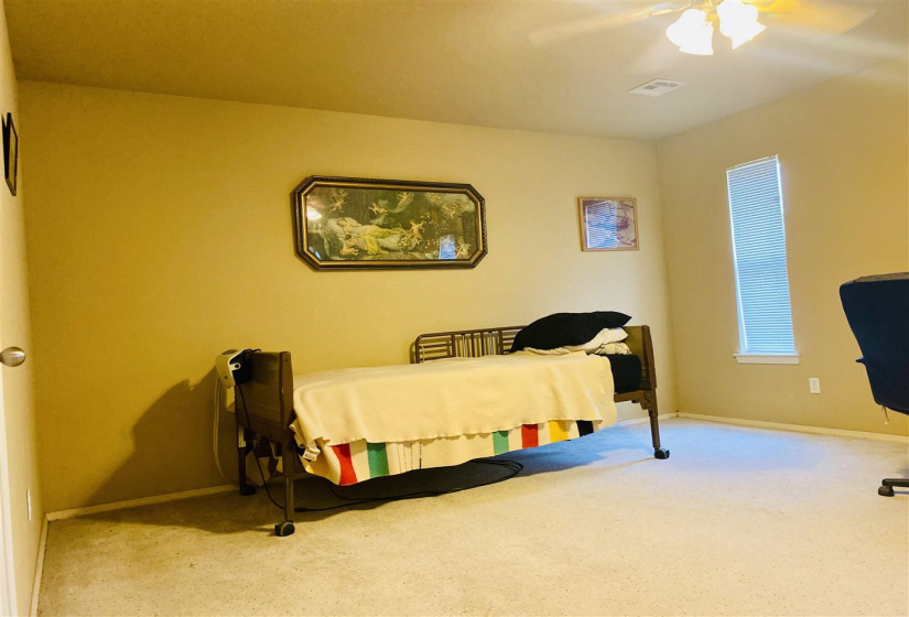 3 Bedrooms Bedrooms, ,2 BathroomsBathrooms,Residential,Single Family,DALTON,1,131723