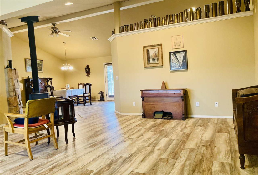 3 Bedrooms Bedrooms, ,2 BathroomsBathrooms,Residential,Single Family,DALTON,1,131723