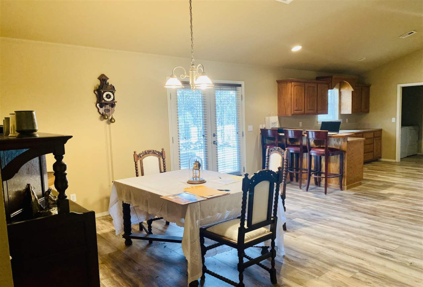3 Bedrooms Bedrooms, ,2 BathroomsBathrooms,Residential,Single Family,DALTON,1,131723