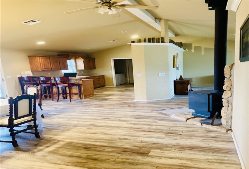 3 Bedrooms Bedrooms, ,2 BathroomsBathrooms,Residential,Single Family,DALTON,1,131723