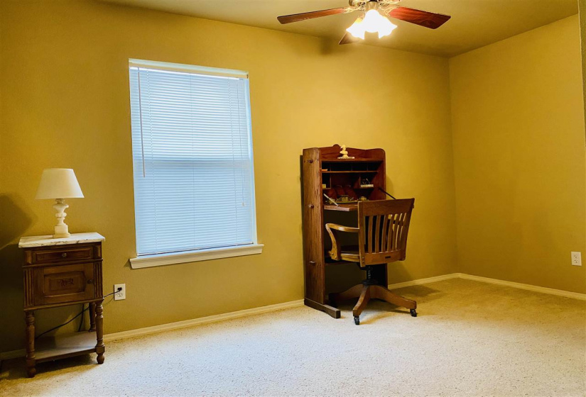 3 Bedrooms Bedrooms, ,2 BathroomsBathrooms,Residential,Single Family,DALTON,1,131723