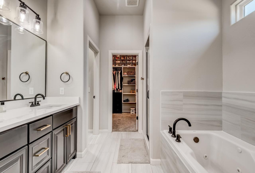4 Bedrooms Bedrooms, ,3 BathroomsBathrooms,Residential,Single Family,Adair,2,131725