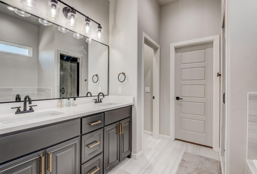 4 Bedrooms Bedrooms, ,3 BathroomsBathrooms,Residential,Single Family,Adair,2,131725