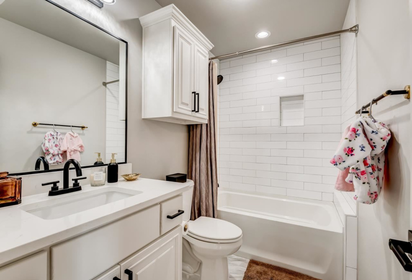 4 Bedrooms Bedrooms, ,3 BathroomsBathrooms,Residential,Single Family,Adair,2,131725
