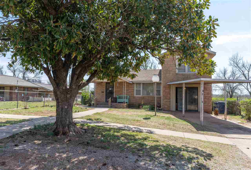 4 Bedrooms Bedrooms, 0 ,1 BathroomBathrooms,Residential,Single Family,10th,1.5,131732