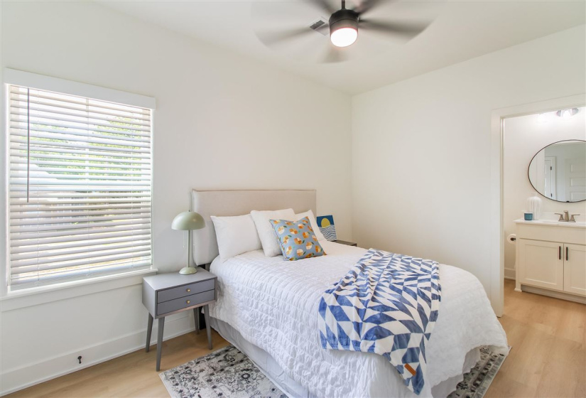 4 Bedrooms Bedrooms, ,4 BathroomsBathrooms,Residential,Condominium/townhouse,Husband,2,131737